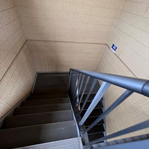 15/19 エントランス