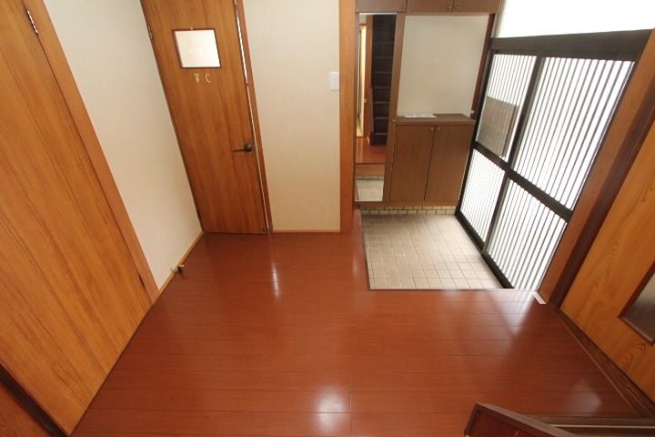 21/23 エントランス