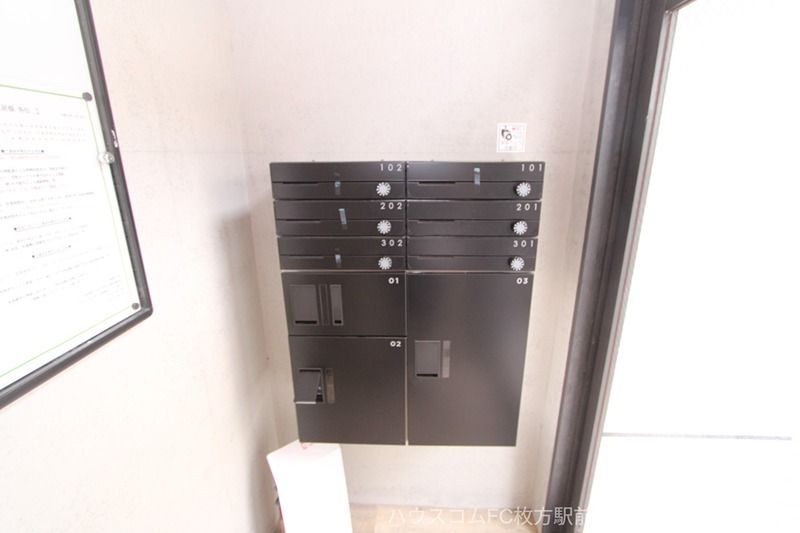 17/19 エントランス