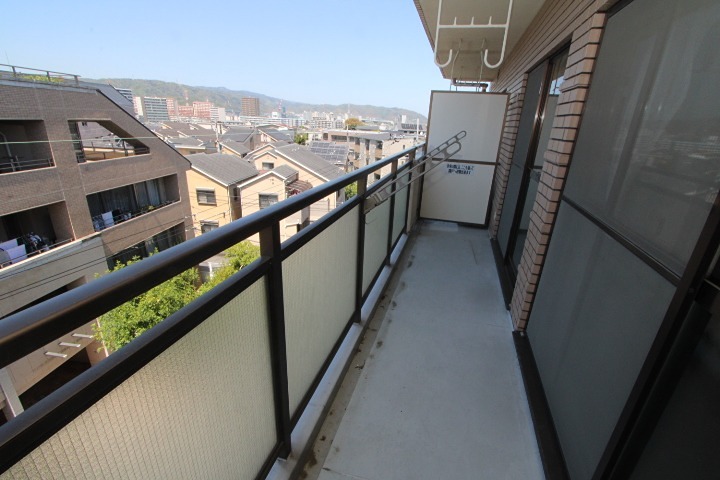 21/25 バルコニー