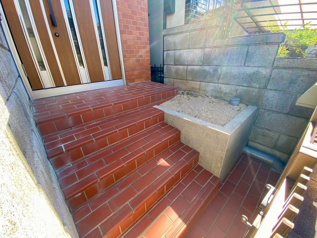 19/21 エントランス