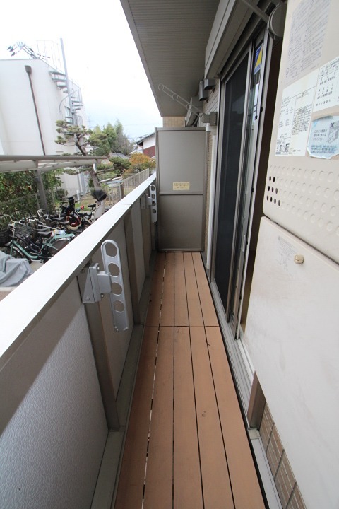 13/22 バルコニー