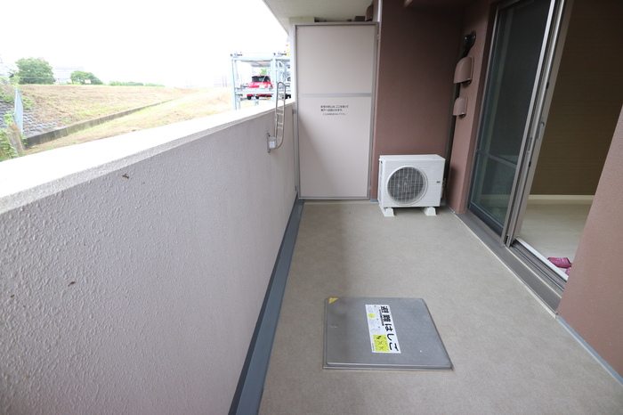 13/24 バルコニー