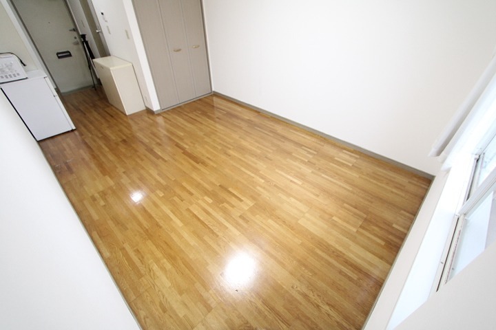 21/23 エントランス