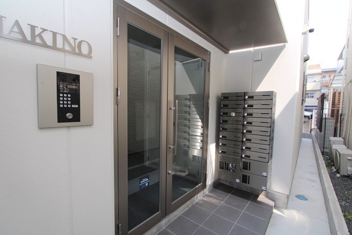 2/5 エントランス