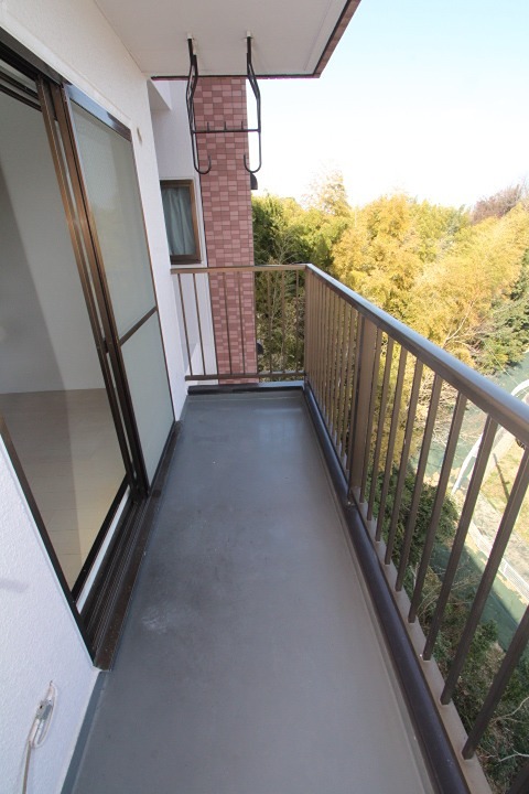 13/18 バルコニー