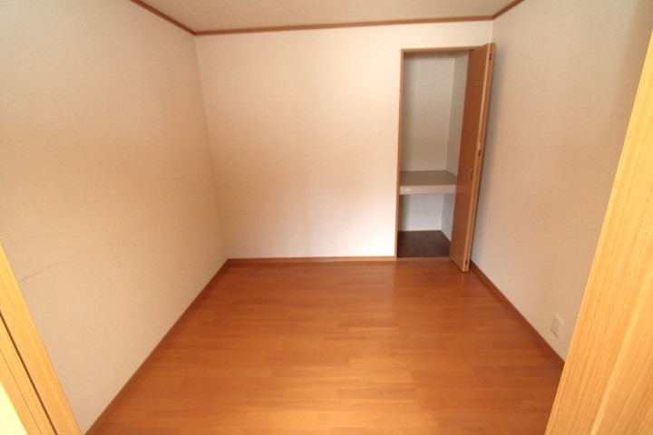 2/4 エントランス