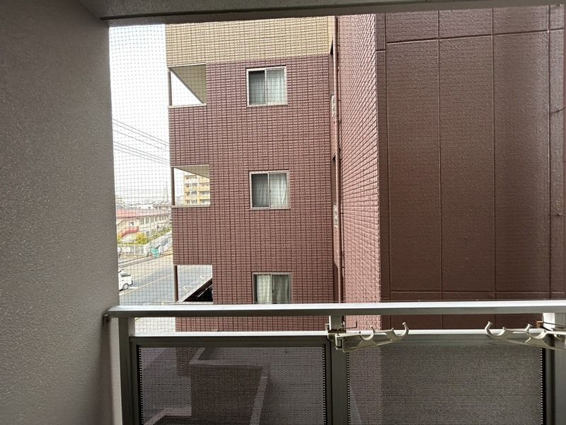 13/15 エントランス