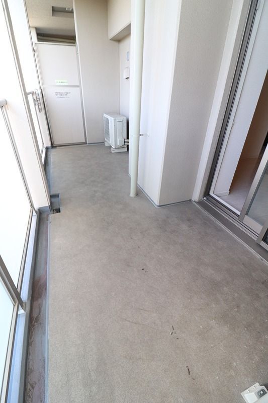 21/30 バルコニー