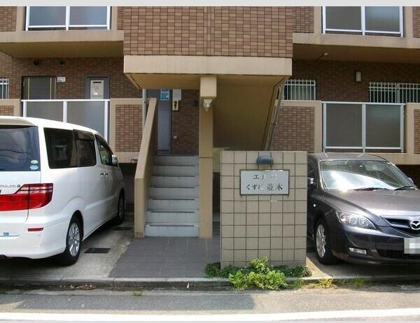 22/24 エントランス