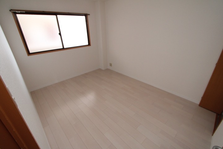 17/19 エントランス