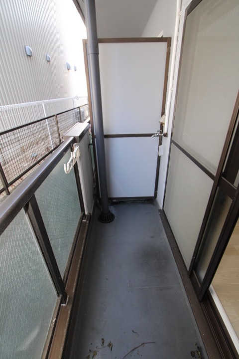 13/19 バルコニー