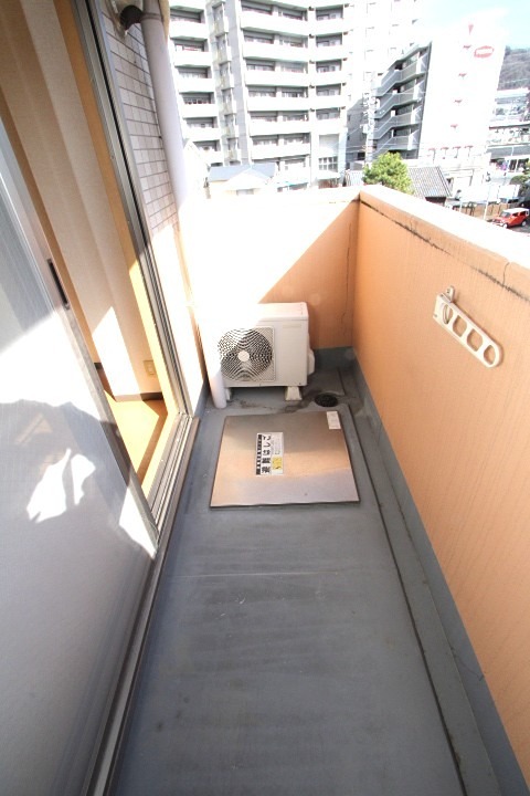 13/19 バルコニー