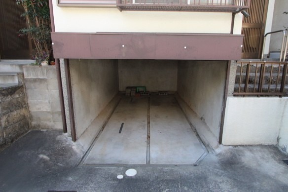 22/24 エントランス