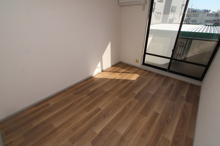 2/4 エントランス