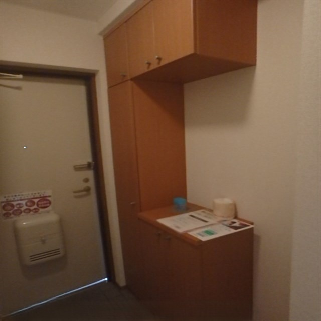 30/30 エントランス