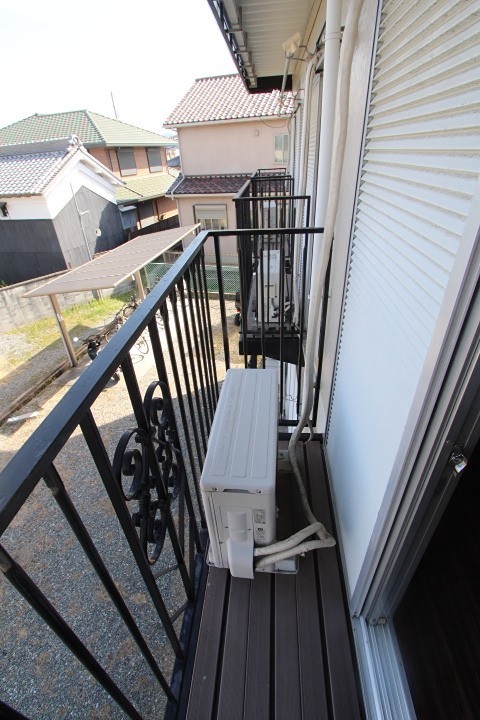 13/18 バルコニー