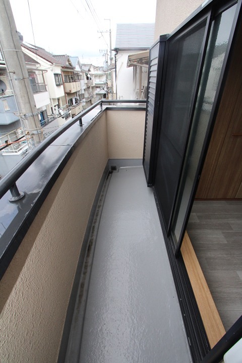 18/27 バルコニー