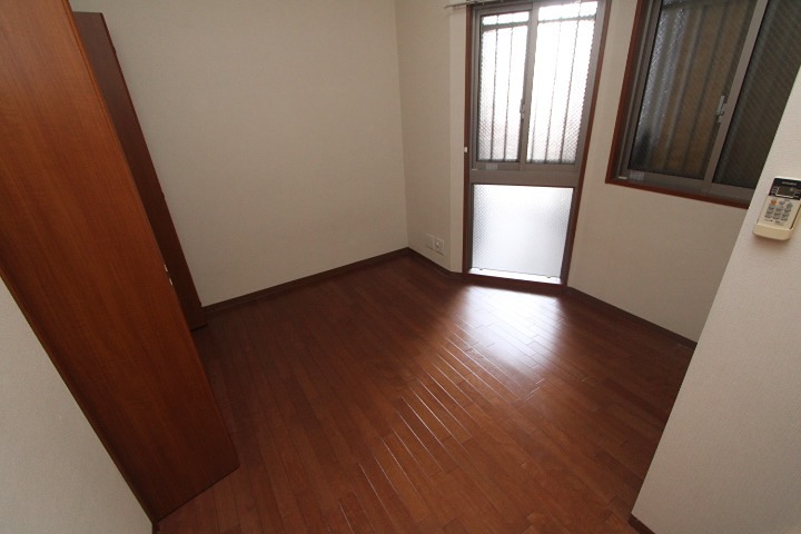 2/5 エントランス