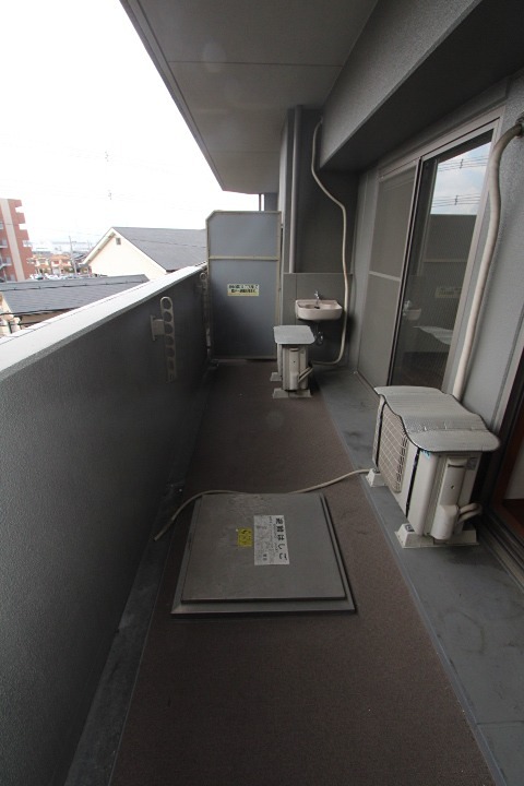 21/30 バルコニー