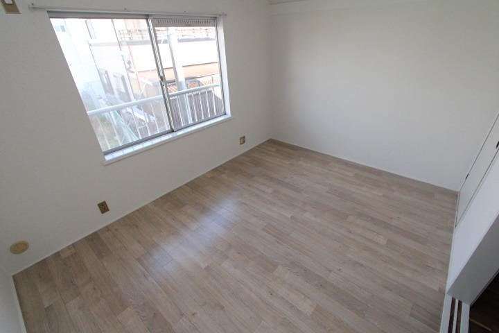 18/20 エントランス