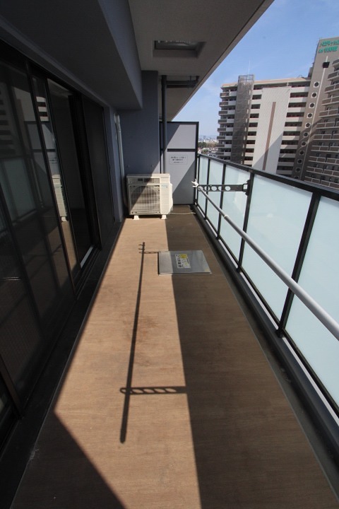 18/25 バルコニー