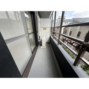 19/28 バルコニー