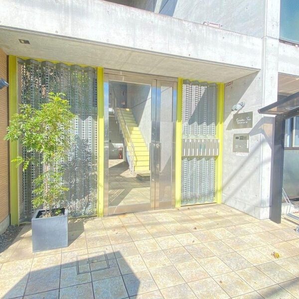 3/7 エントランス