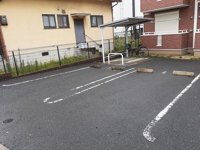 2/2 駐車場