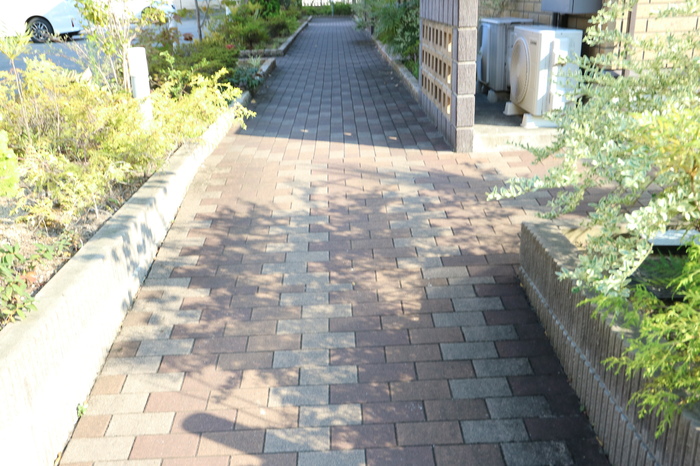 2/5 エントランス