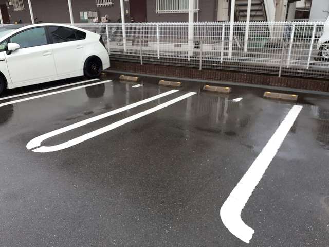 20/20 駐車場