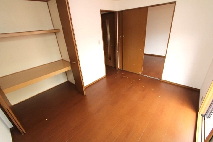 26/30 エントランス