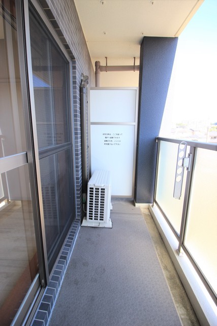 18/27 バルコニー