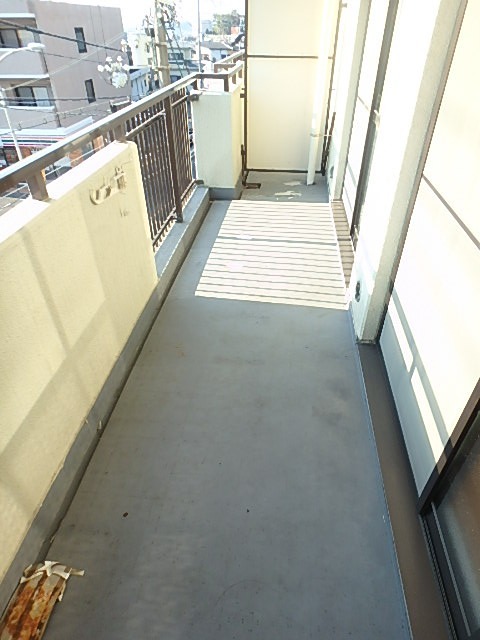 18/25 バルコニー