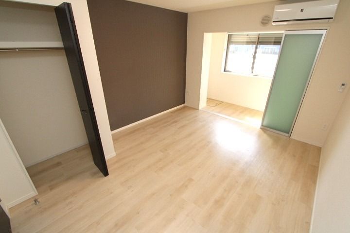 28/30 エントランス