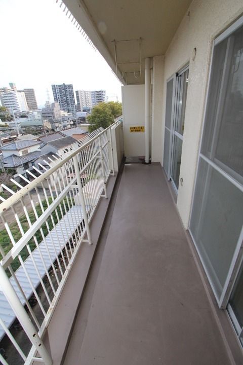 13/22 バルコニー