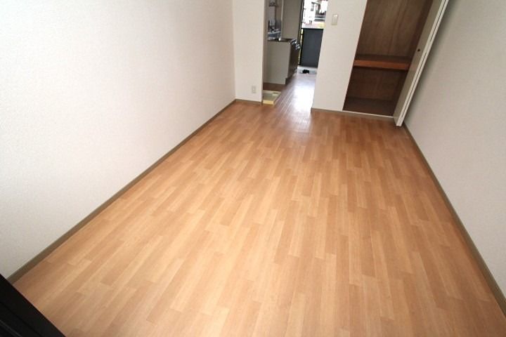 16/18 エントランス