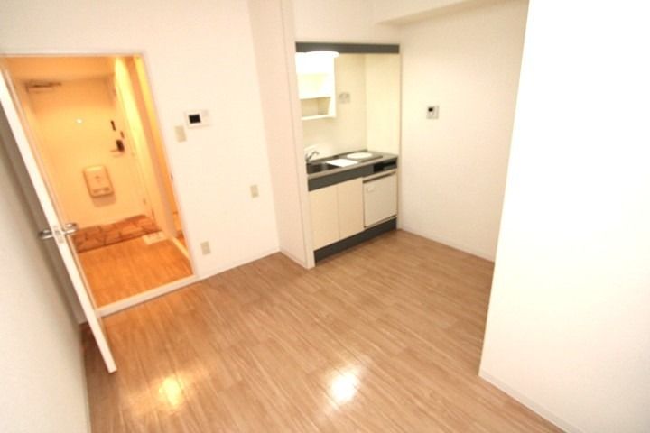 19/21 エントランス