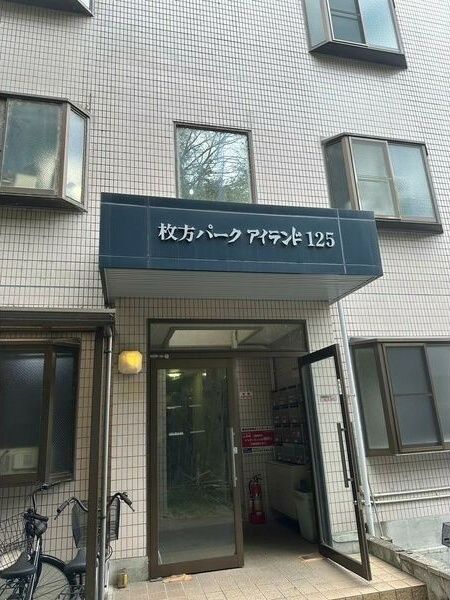 19/21 エントランス