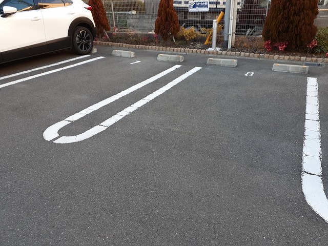 2/2 駐車場