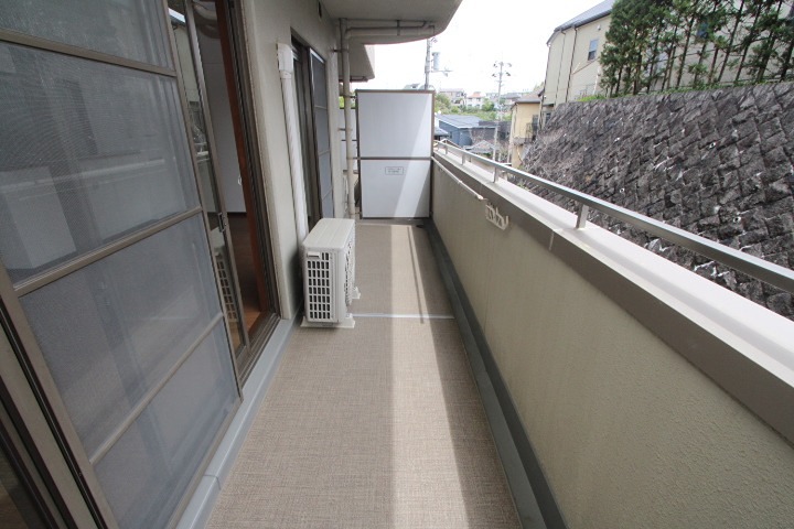 21/26 バルコニー