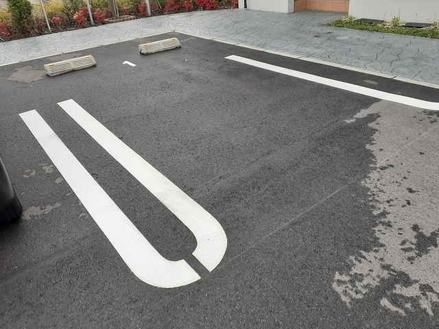 20/20 駐車場