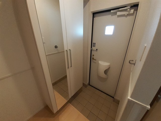 5/20 玄関