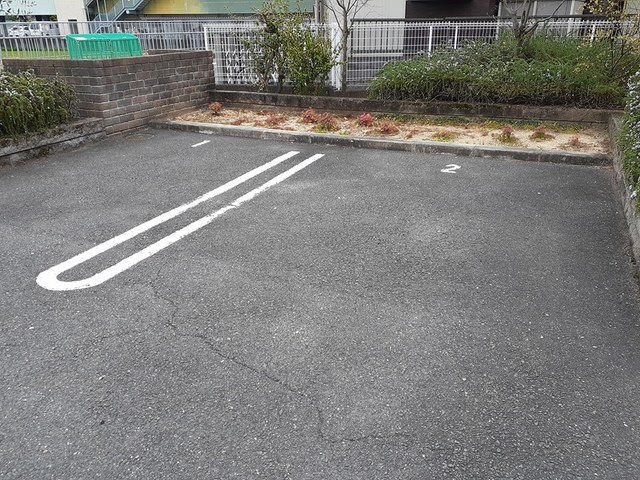 20/20 駐車場