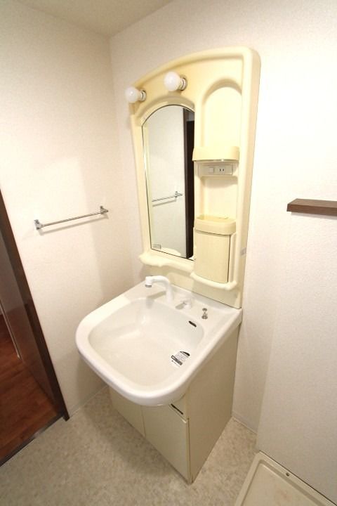 17/30 洗面