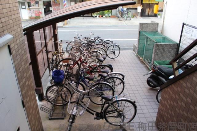19/30 駐車場