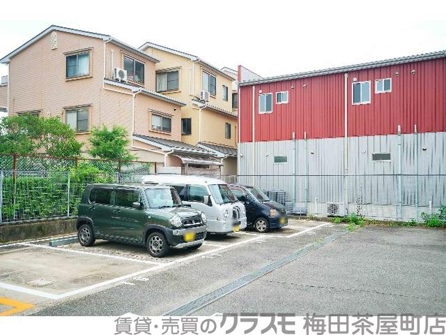 25/30 駐車場