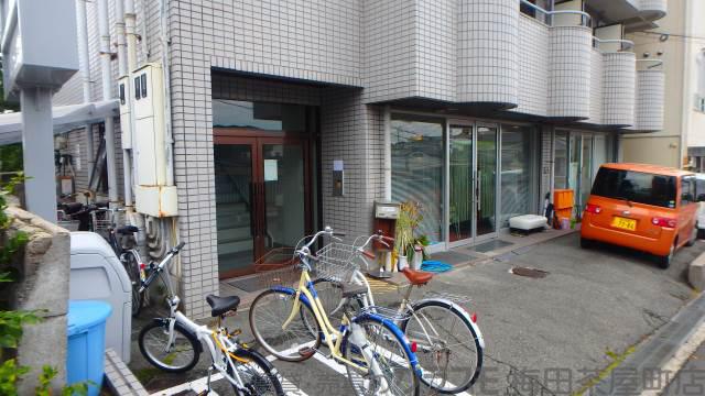 17/17 エントランス