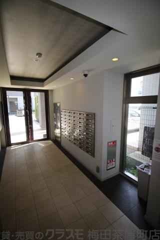 22/30 エントランス