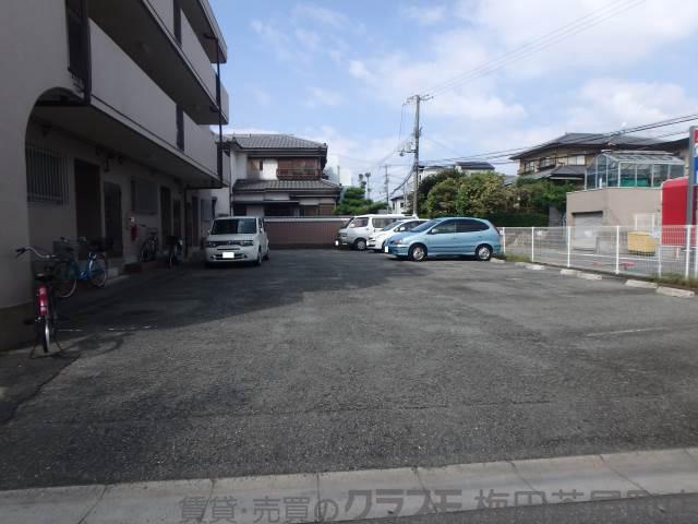 19/20 駐車場